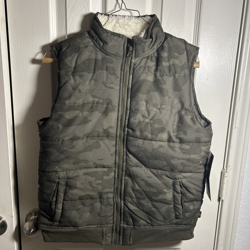 NWT Lee Vest Mens SZ M Green Sleeveless Jacket Warm‎ MSRP $50